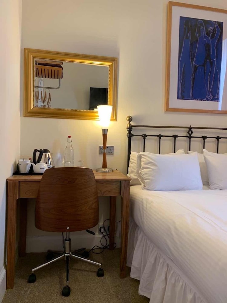 Southside Guest House 27/55