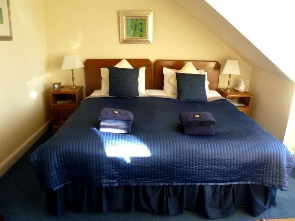 Family, 1 Double and 1 Single Bed
