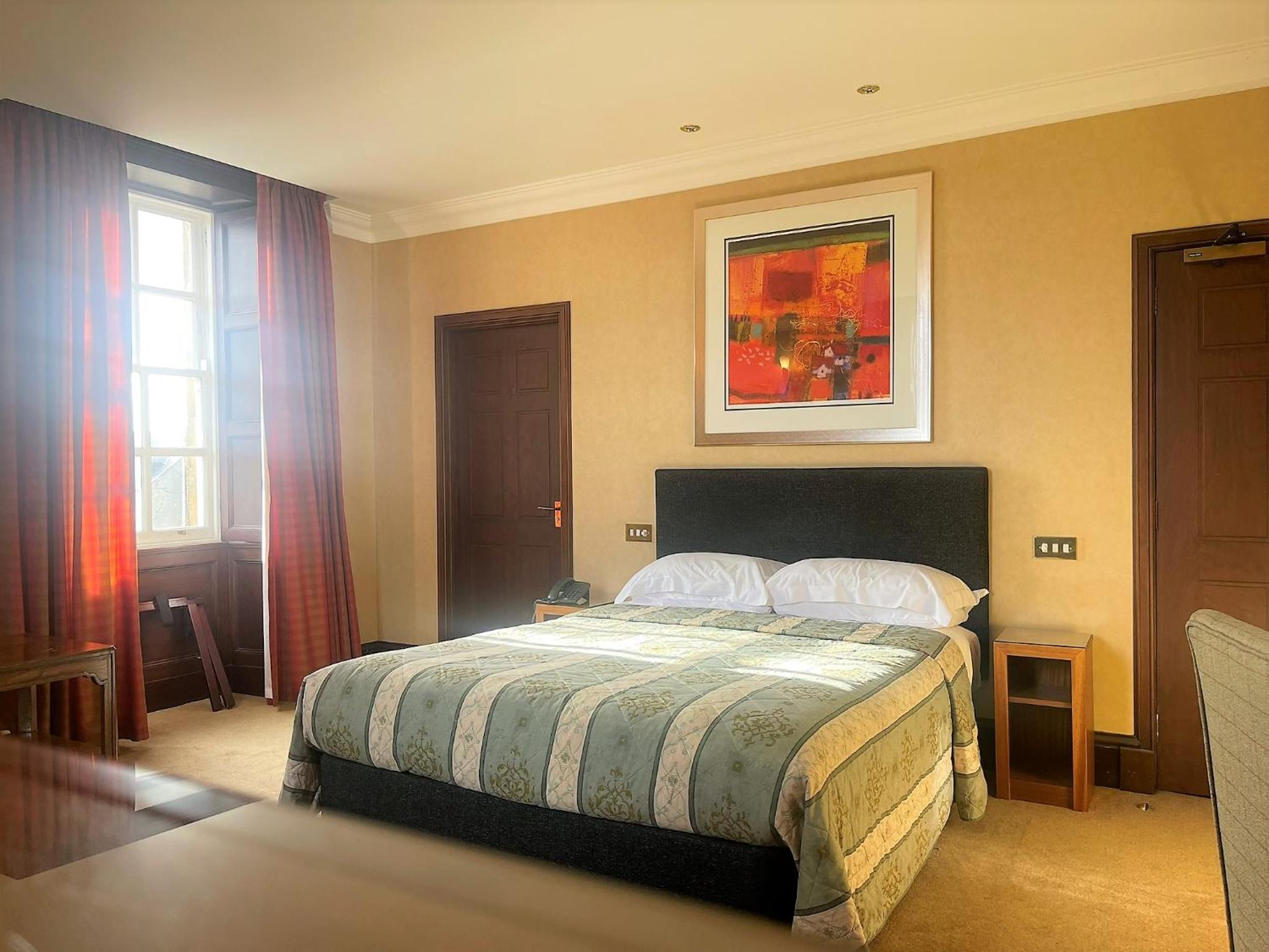 The Mansefield Hotel 25/59