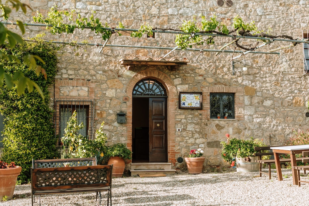 Villa Di Sotto 1/50