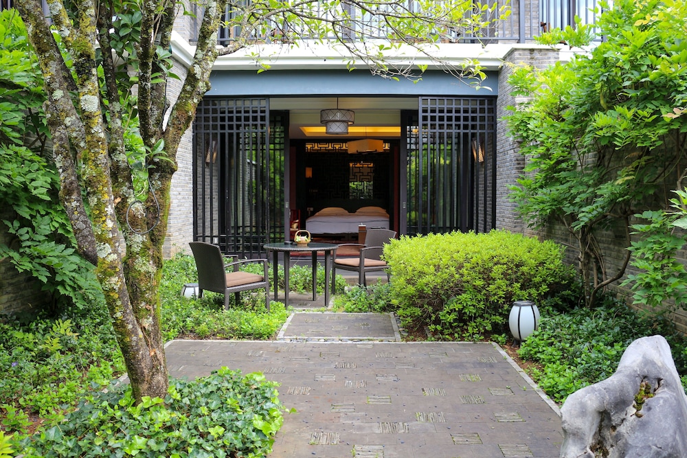 BANYAN TREE LIJIANG in LIJIANG CITY