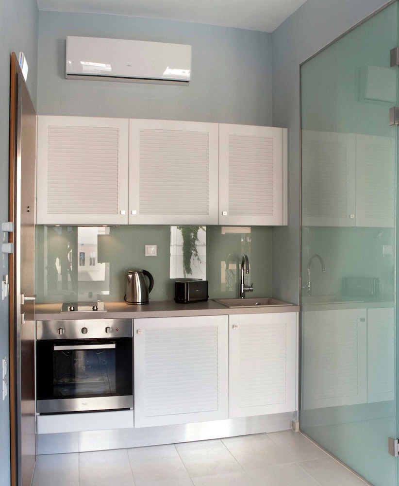 Aethrion Boutique Homes 5/50