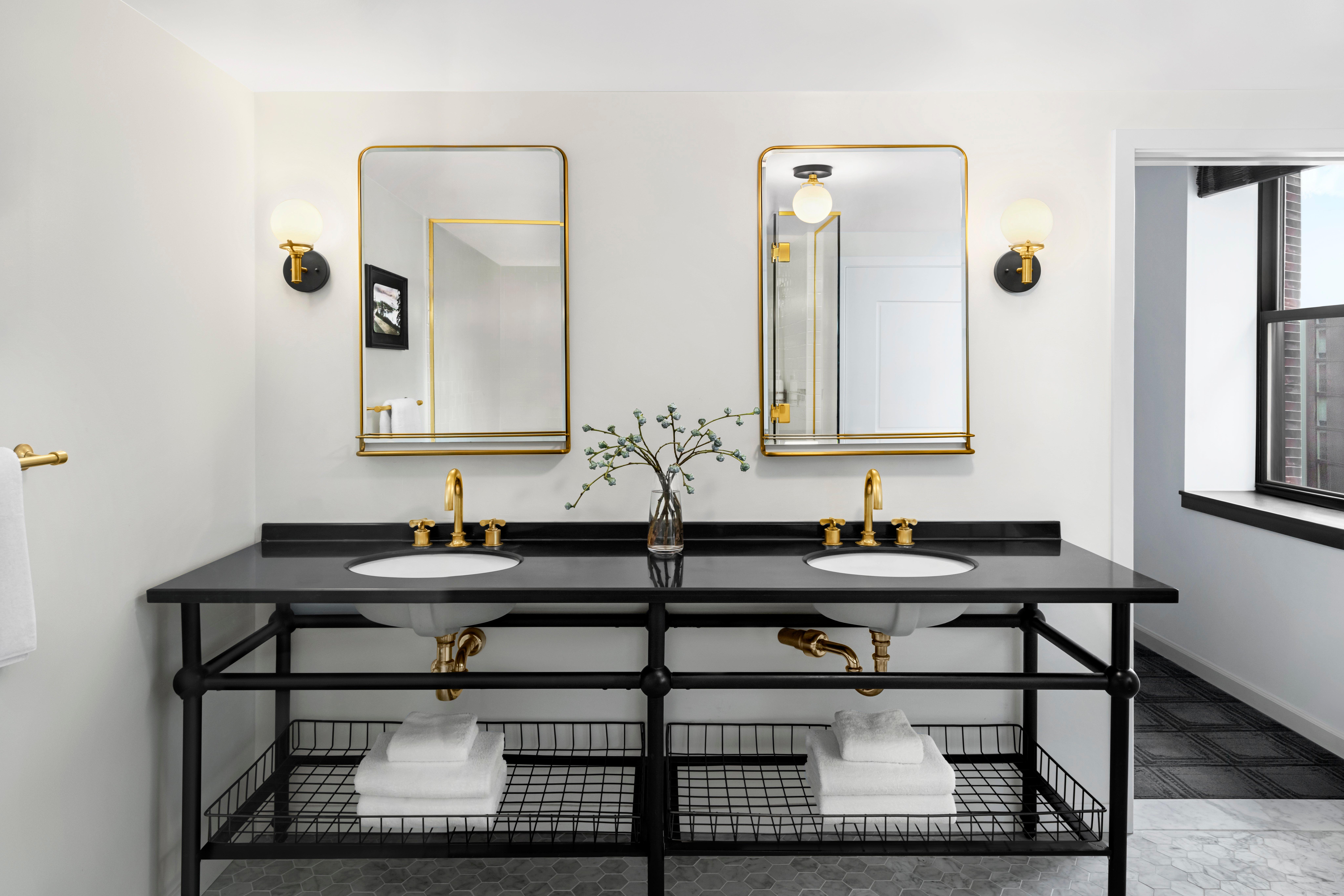 غرفة بريميوم بسرير مزدوج، Palladian A Kimpton Hotel 5/5