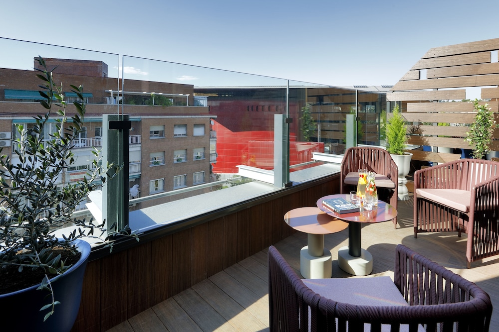 Hard Rock Hotel Madrid 50/81