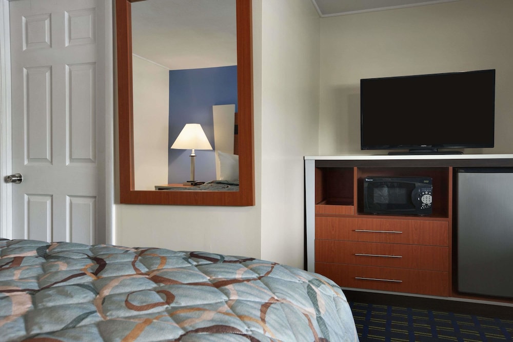 Days Inn By Wyndham West Yarmouth/Hyannis Cape Cod Area 9/16