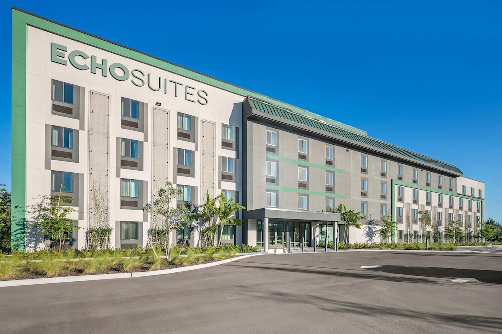 ECHO Suites Extended Stay By Wyndham Naples 79/86