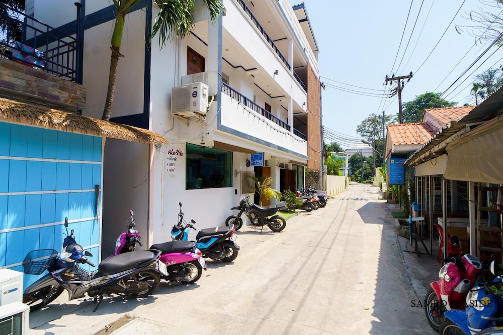 Samed Seaside Resort 68/80