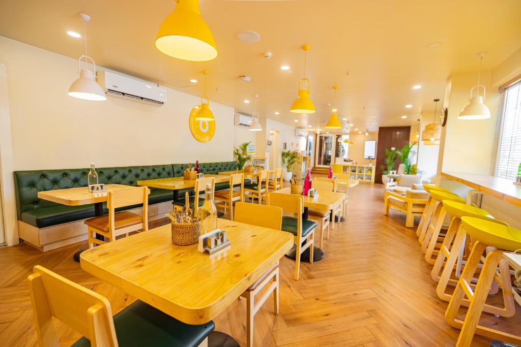 Bloom Hotel - Richmond Road 13/14