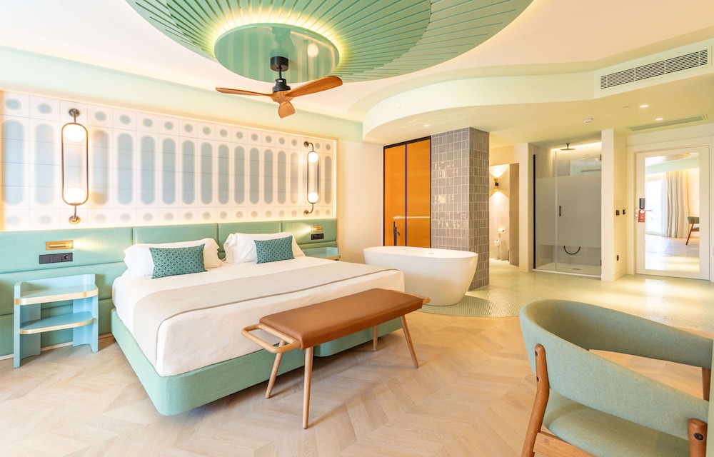 JUNIOR SUITE, DELUXE