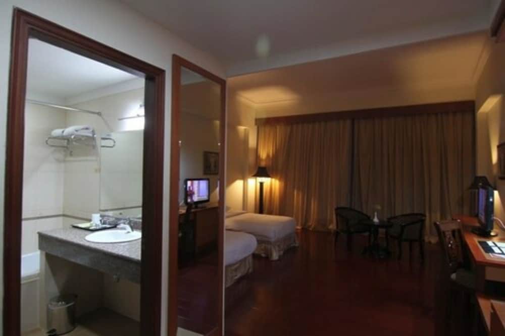Golden View Hotel Batam 18/38