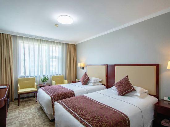 Deluxe, Twin Beds