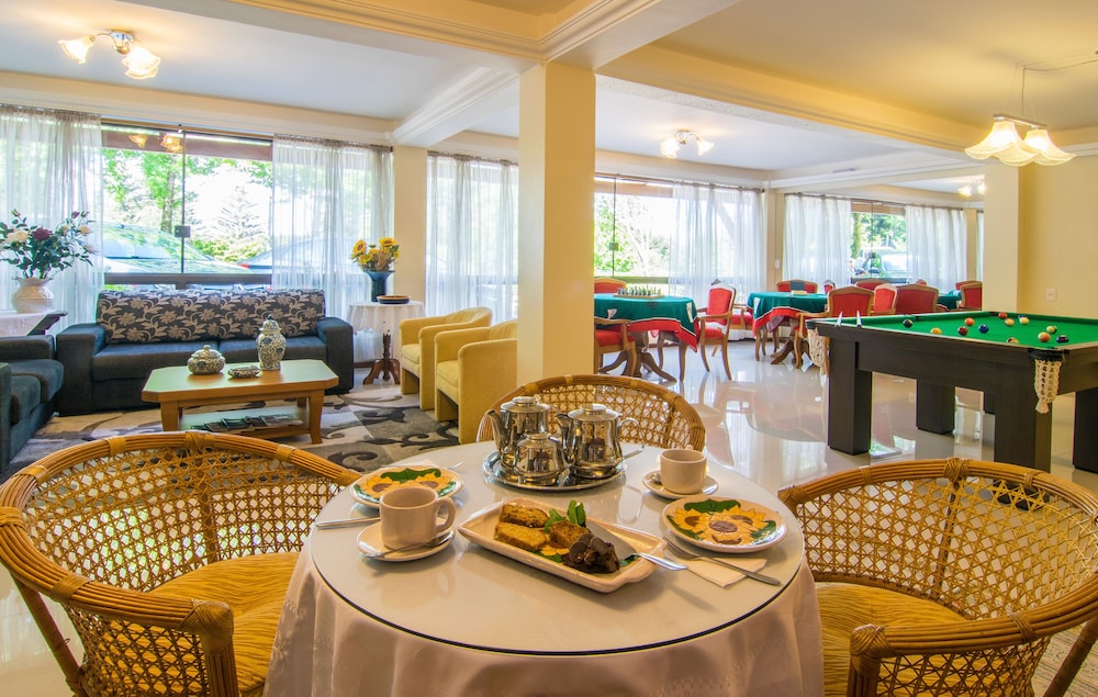 Hotel Azaleia 33/50