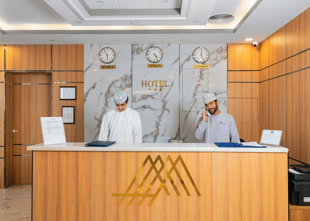 Muscat Hills Hotel 8/63