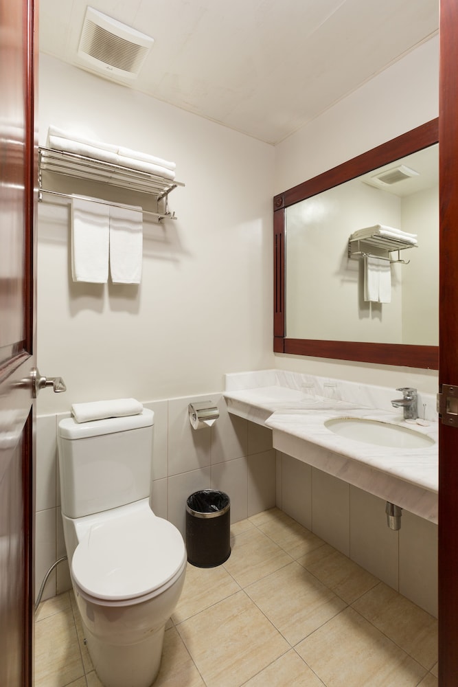 Deluxe, Suite, Twin Beds