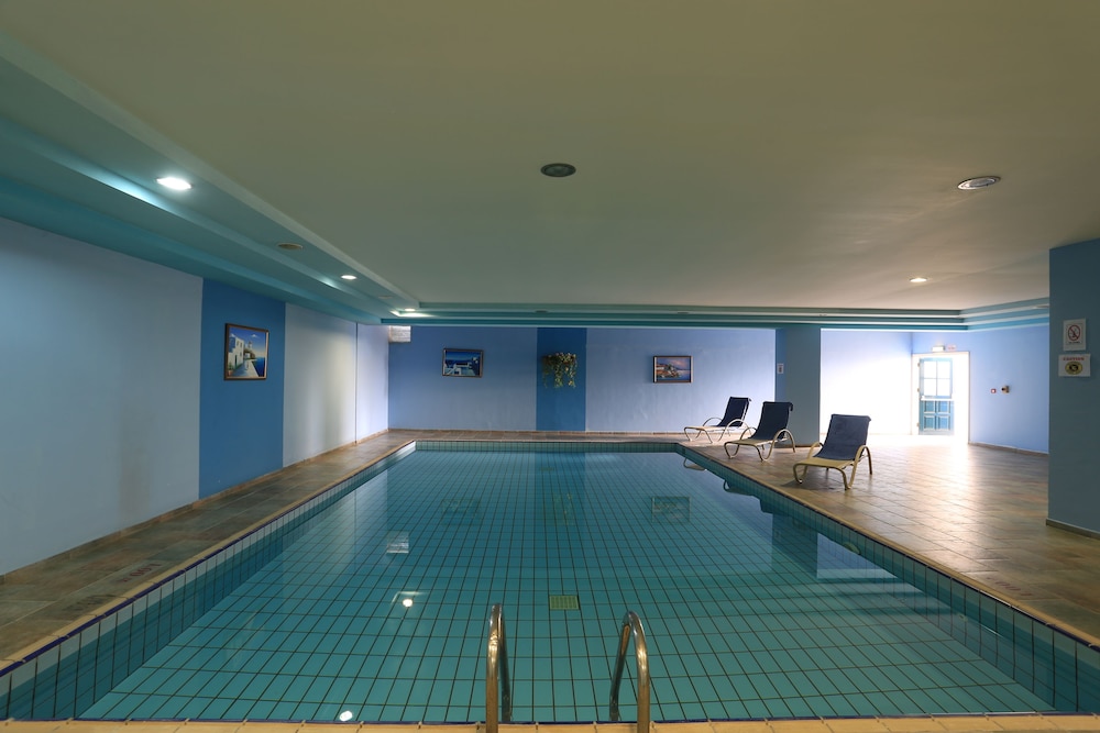 swimming pool spa