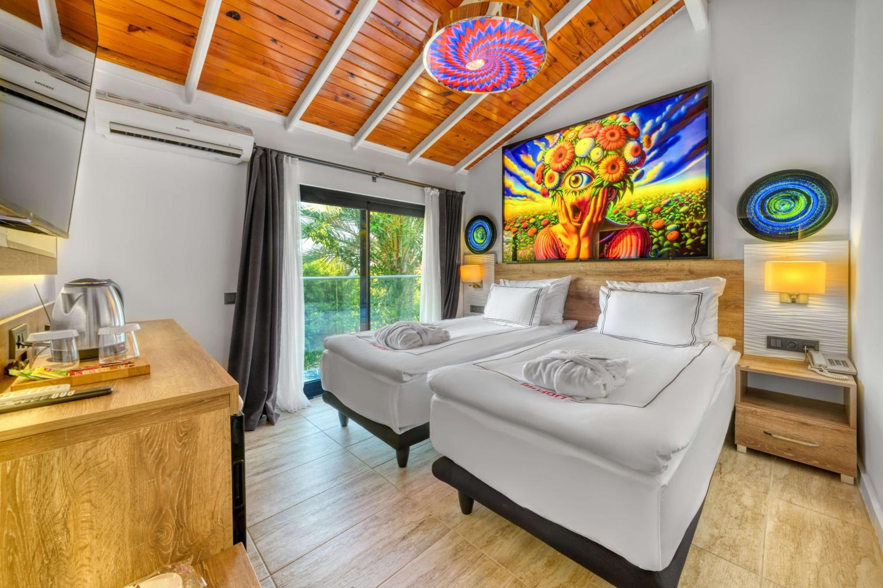 بنغل بإطلالة على البحر، La Finca Hotel 3/10