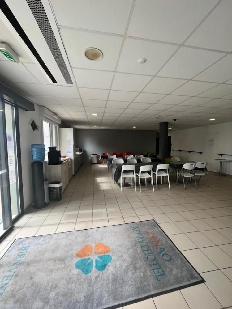 Zenao Appart'hotel Nevers 54/63