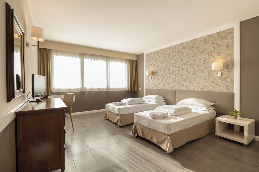 Blue Dream Hotel 13/58