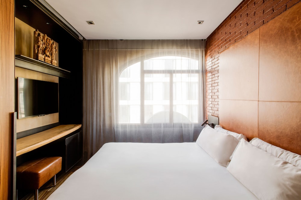 STANDARD, SINGLE, DOUBLE BED