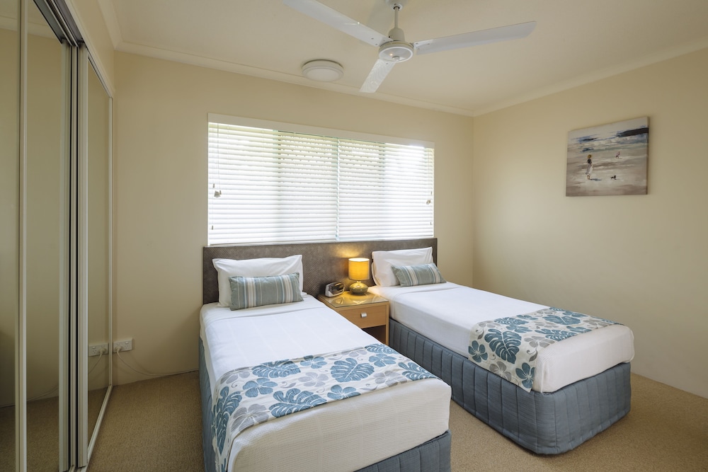 Coral Sands Beachfront Resort 26/59