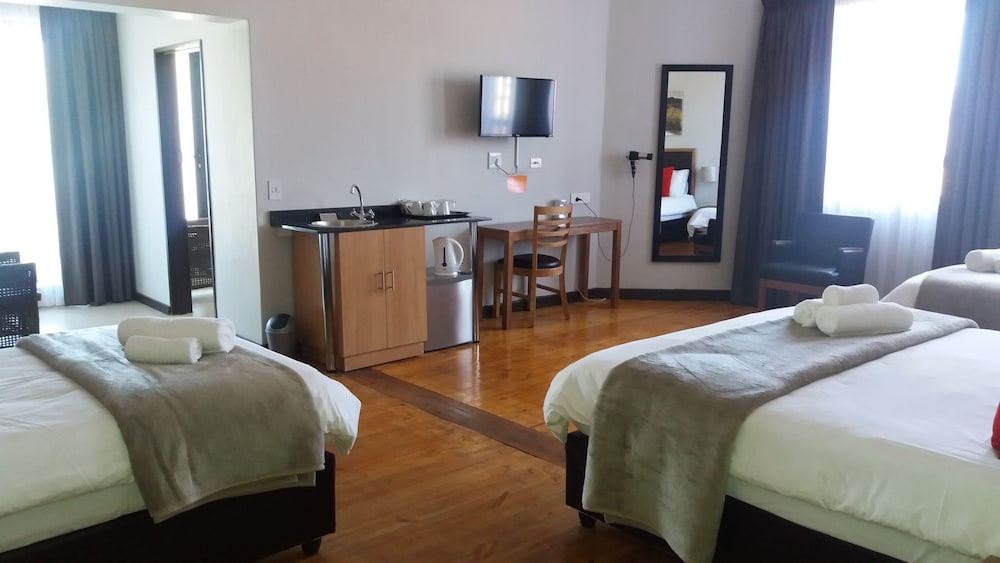 Clanwilliam Hotel by Country Hotels 5/28