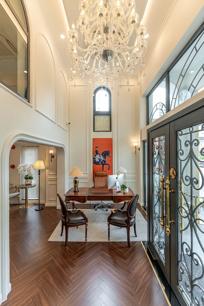 Golden Sun Apartment & Hotel 38/50