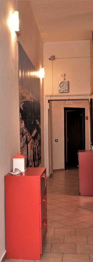 Napoli Station B&B 4/48