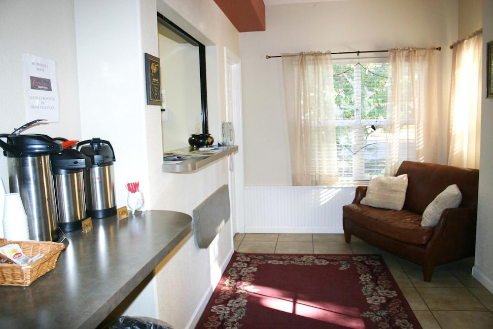 Nevada City Inn 32/44