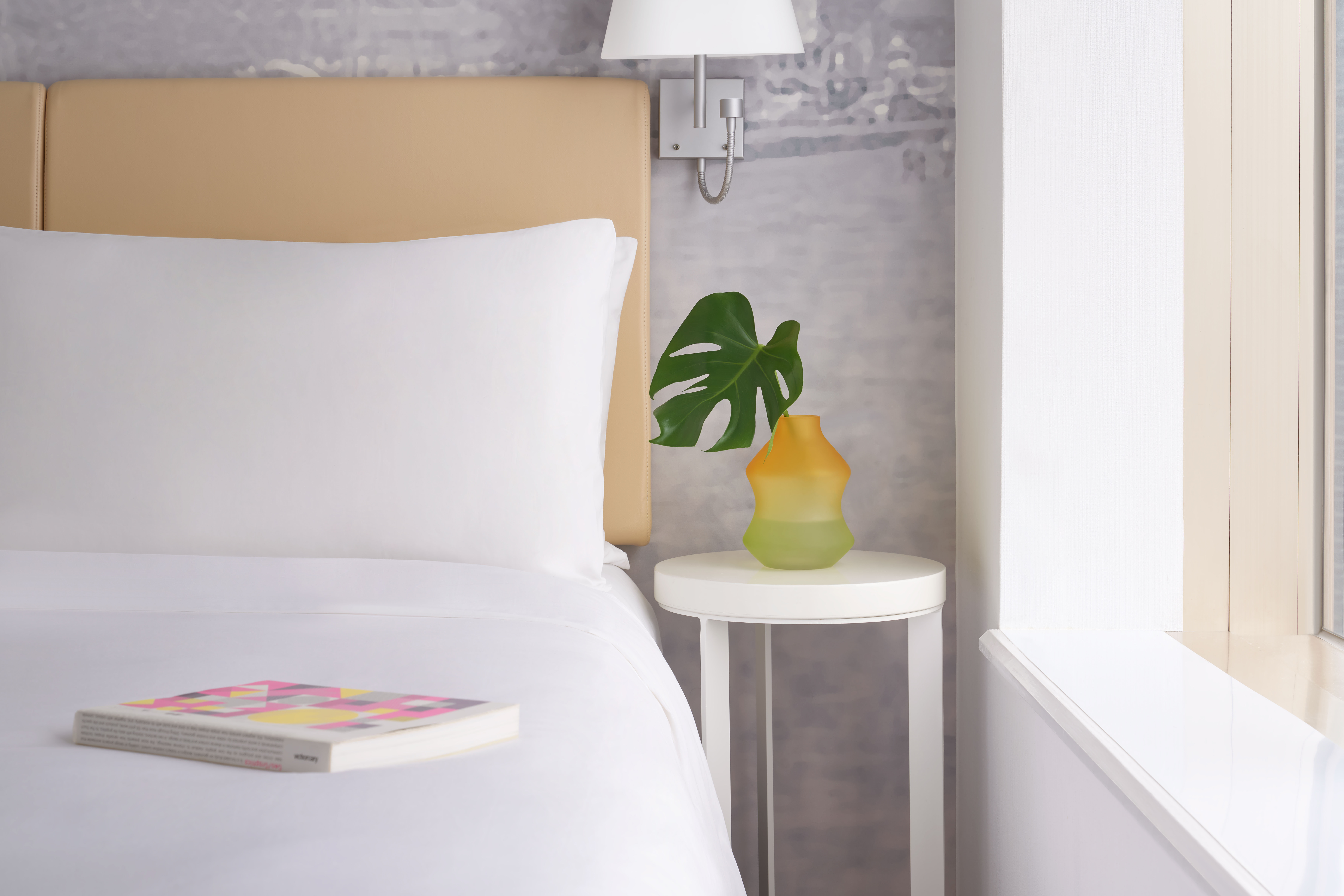 YingnFlo, Wesley Admiralty, Hong Kong by Langham Hospitality Group 9/32