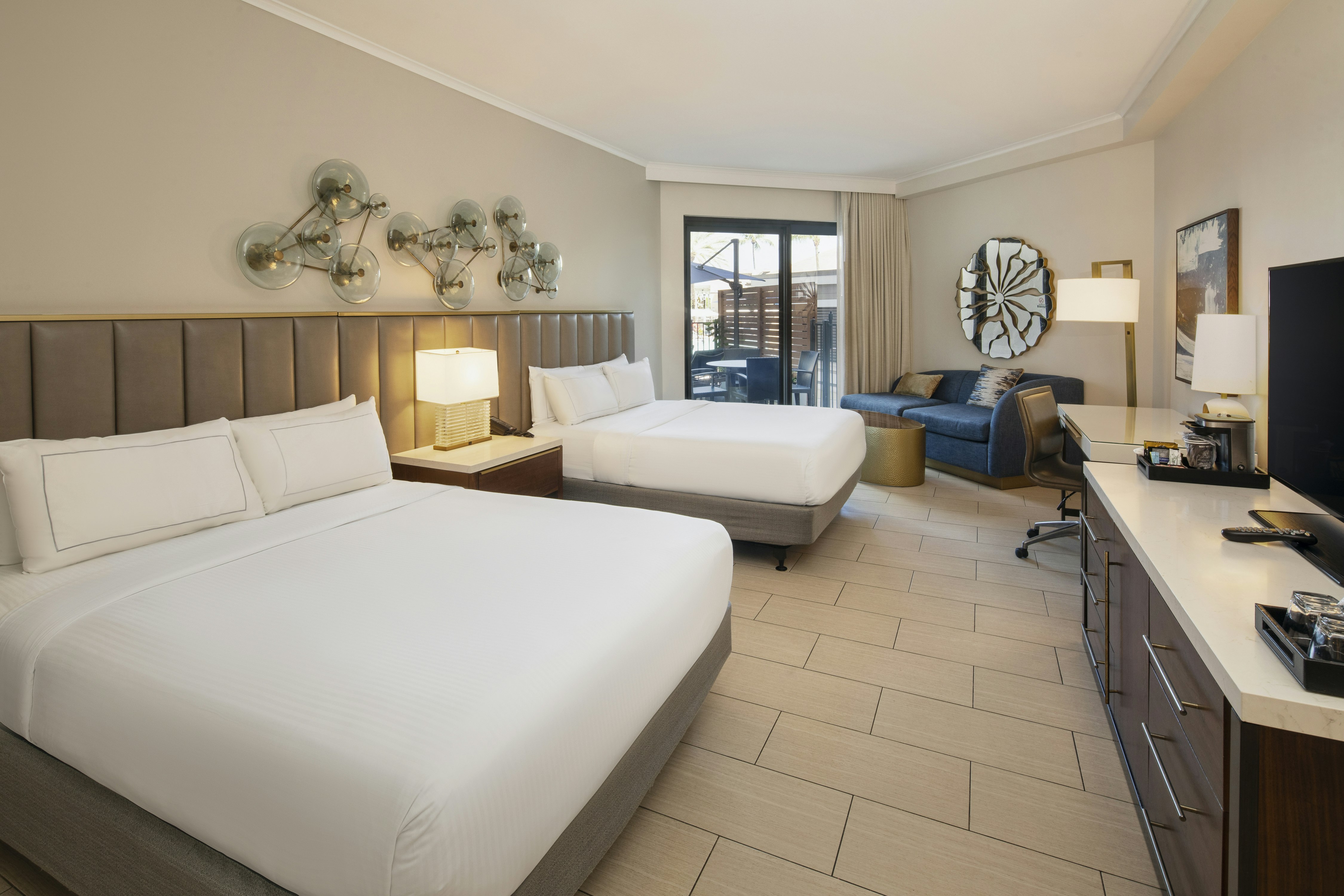 Room, 2 Queen Beds, Pool Side, Accessible