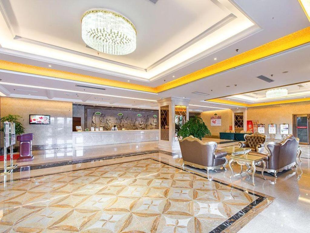 Vienna Hotel Henggang Xincheng 14/57