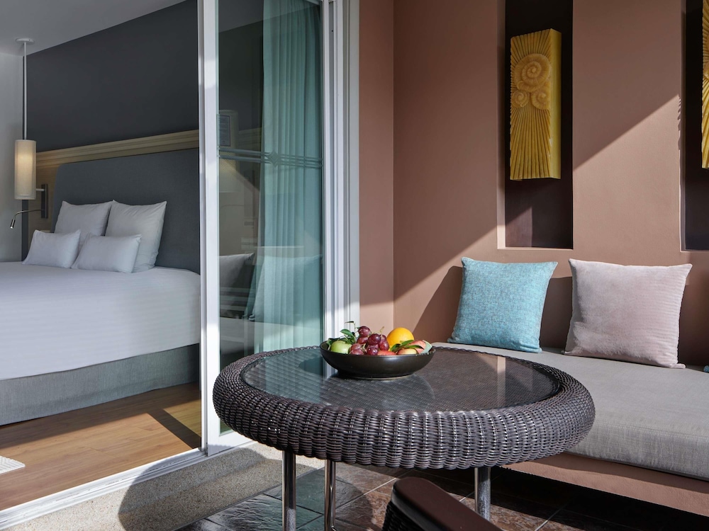 Pullman Phuket Panwa Beach Resort 86/120