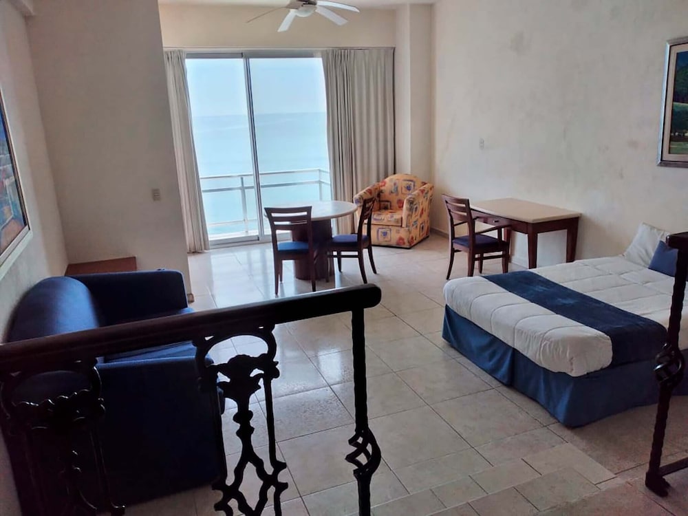 Casabella Art/Boutique Hotel 12/70