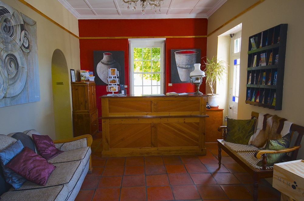 Mimosa Lodge 8/45