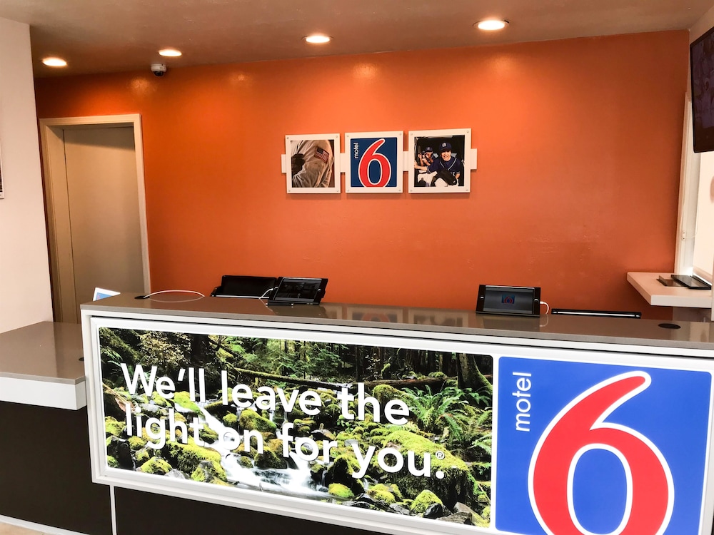 Lobby at Motel6 Concord, CA, CONCORD - CA