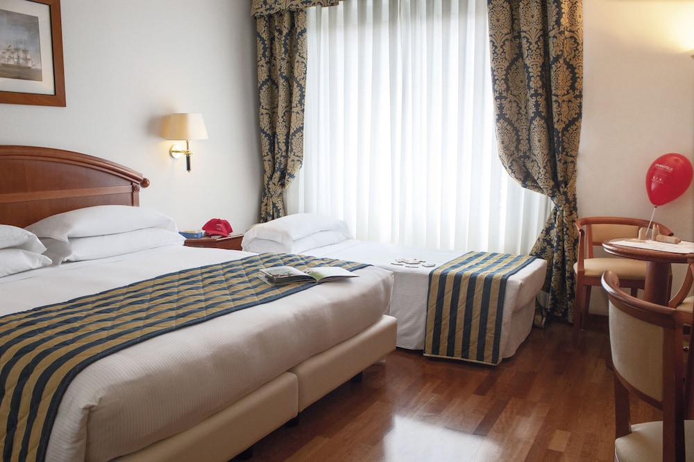 Starhotels Vespucci 8/42