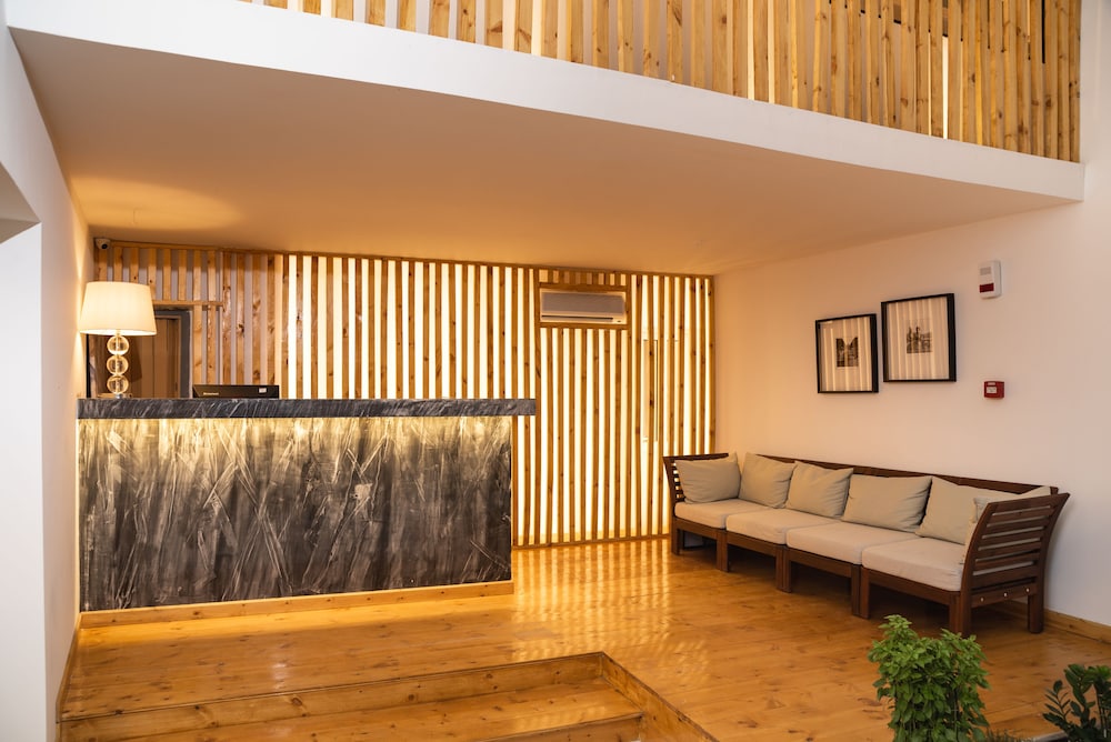 Tier Collection Hotel 6/60