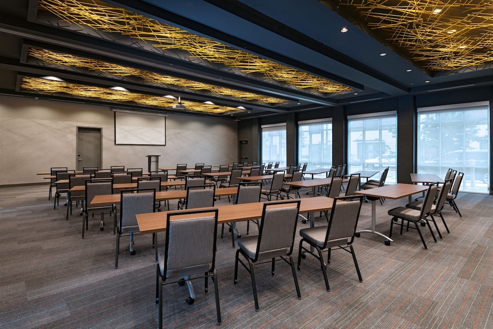 Aloft Austin Southwest 20/32
