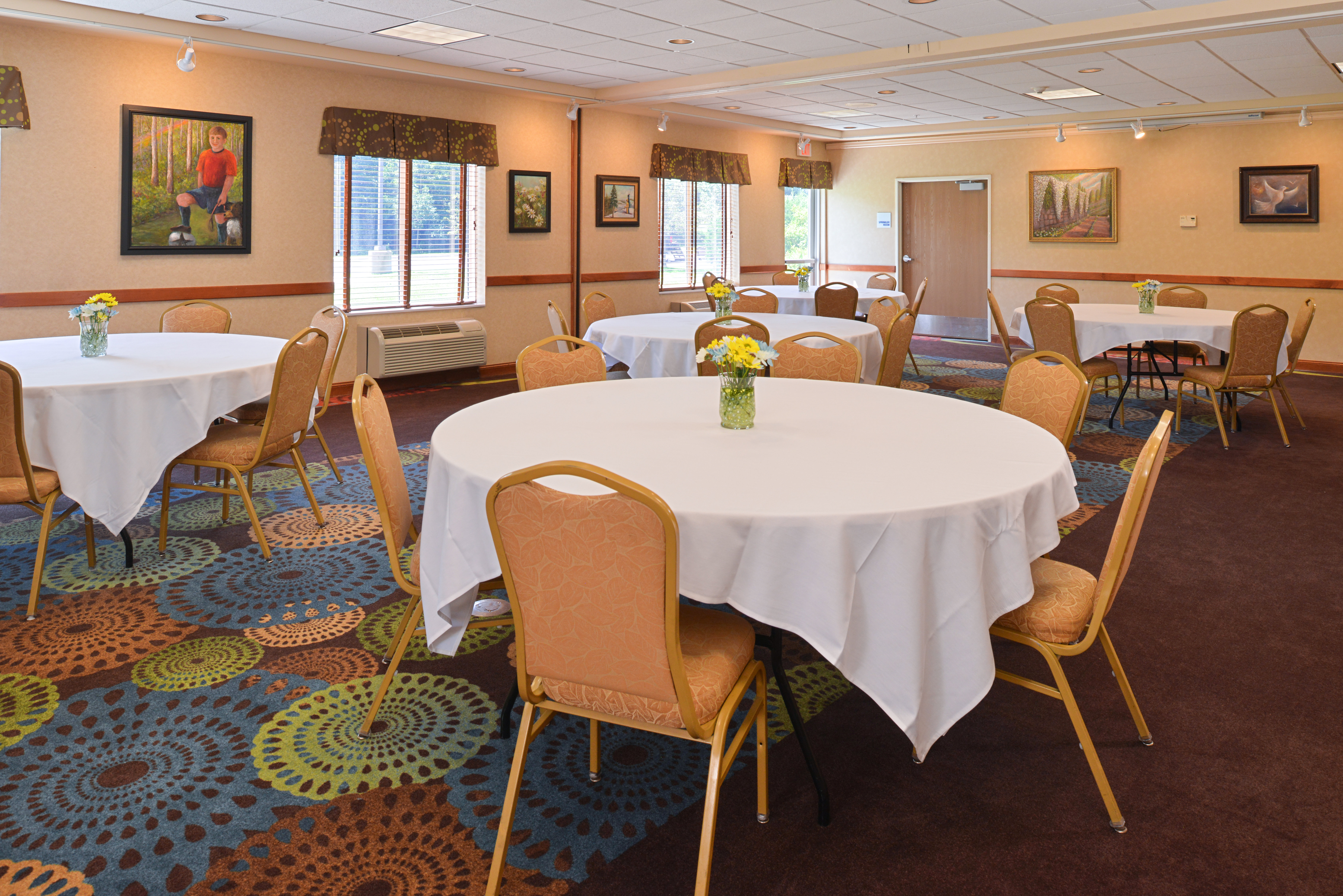 Holiday Inn Express St. Croix Valley 60/76