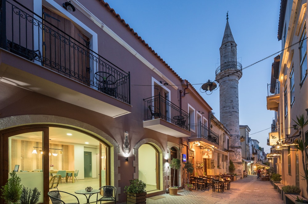 Minaret Suites and Apartments 3/50