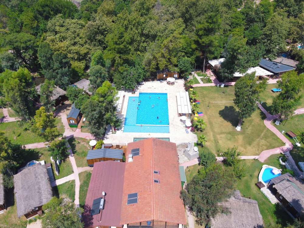 Suna Village Hotel 49/50