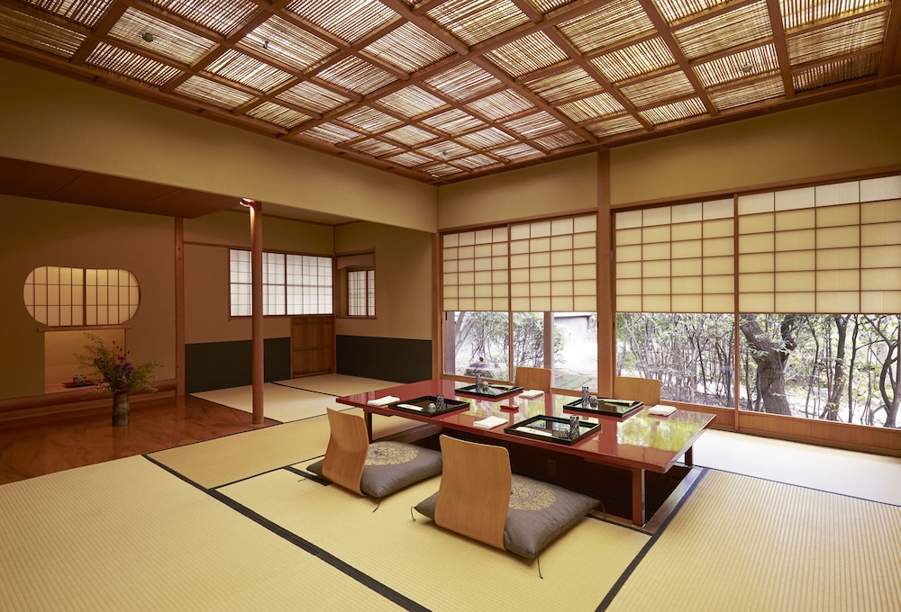 Takanawa Hanakohro in Grand Prince Hotel Takanawa 44/65