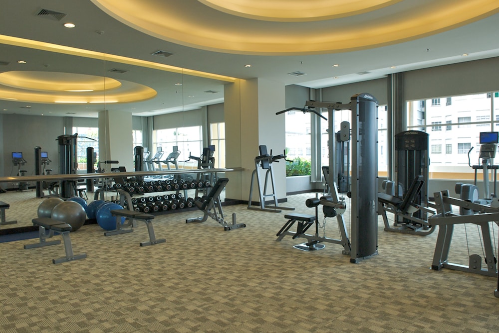 The Narathiwas Hotel and Residence Sathorn Bangkok 40/63