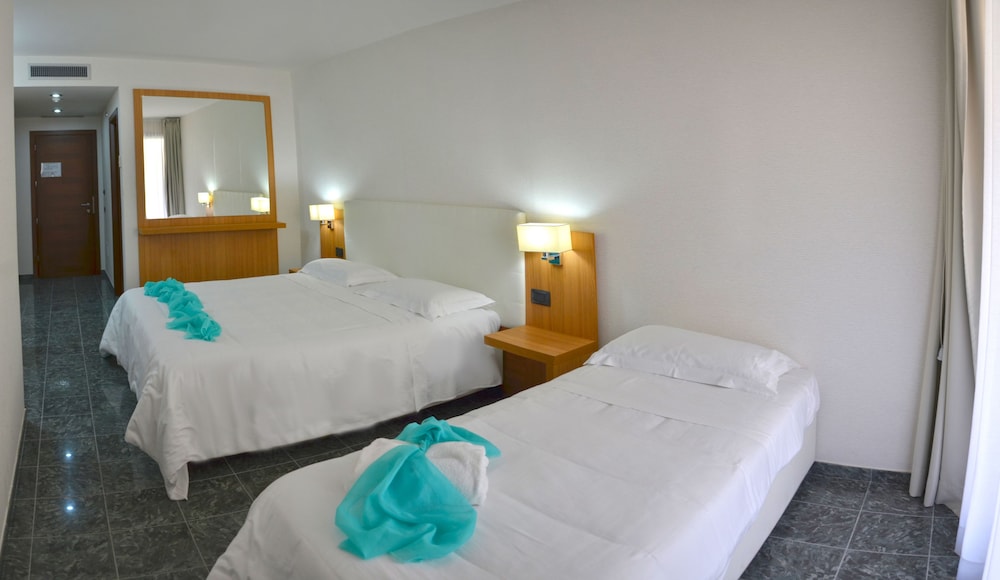 Vea Resort Hotel 13/63