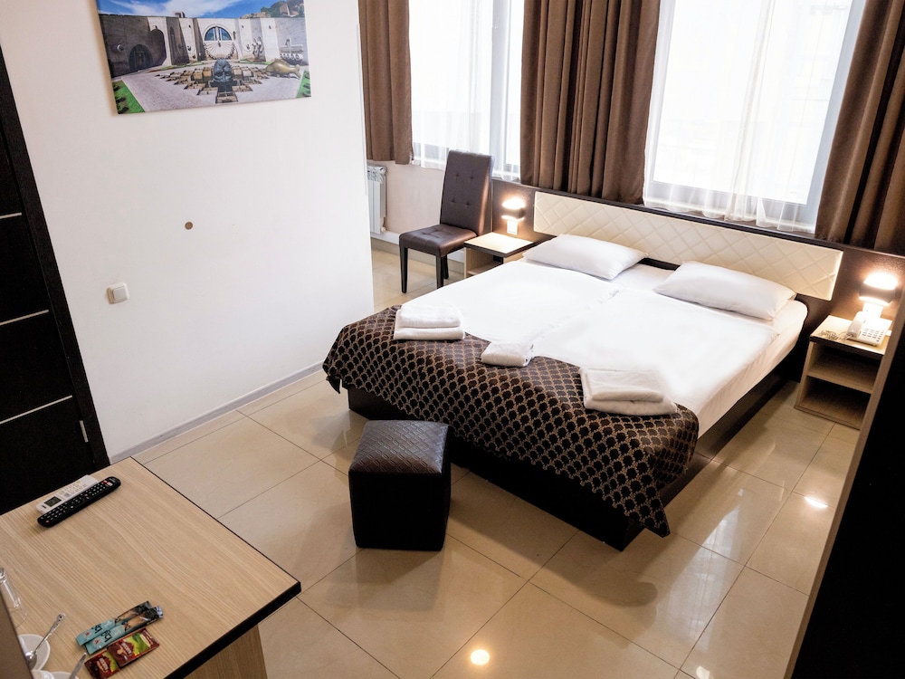 Comfort Hotel 14/50