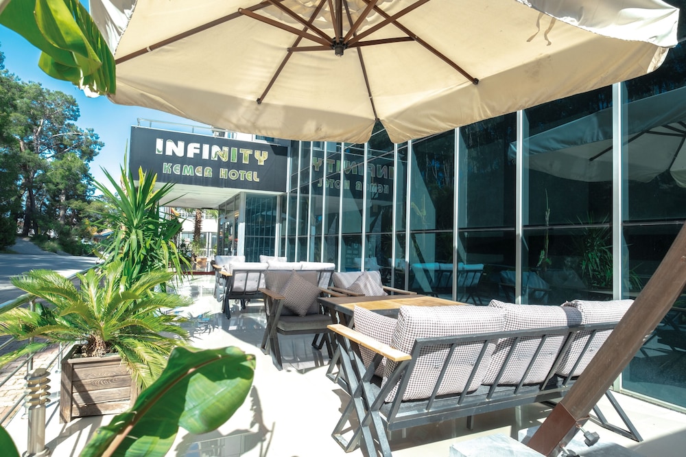 Infinity Hotel Kemer 3/19