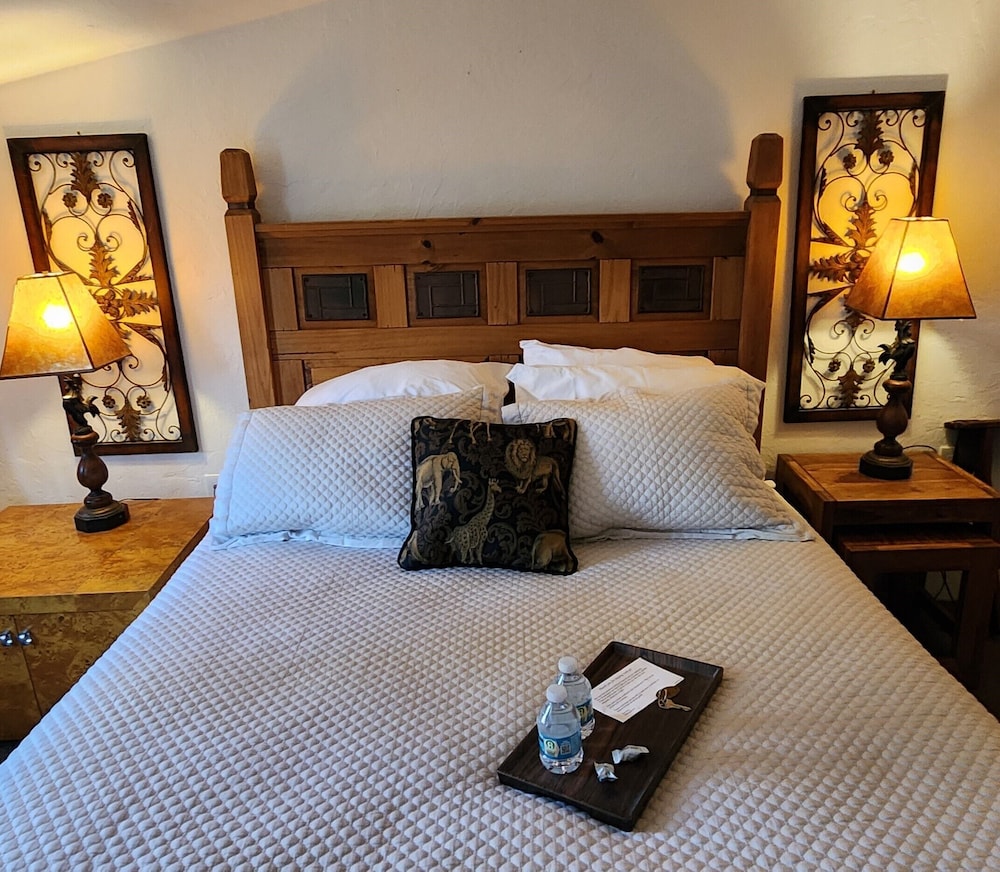 Lily Creek Lodge 24/68