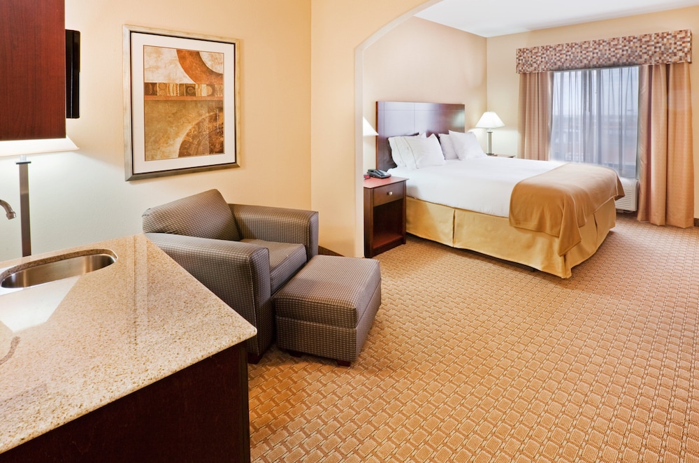 Holiday Inn Express Hotel Suites Guymon 35/69