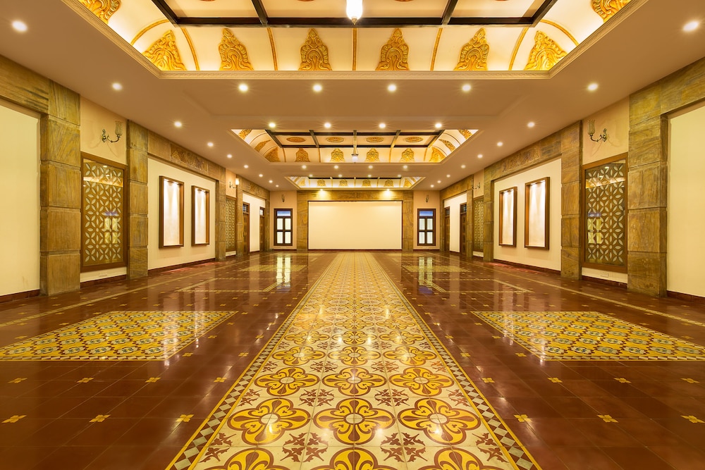 Mantra Koodam – CGH Earth 10/50