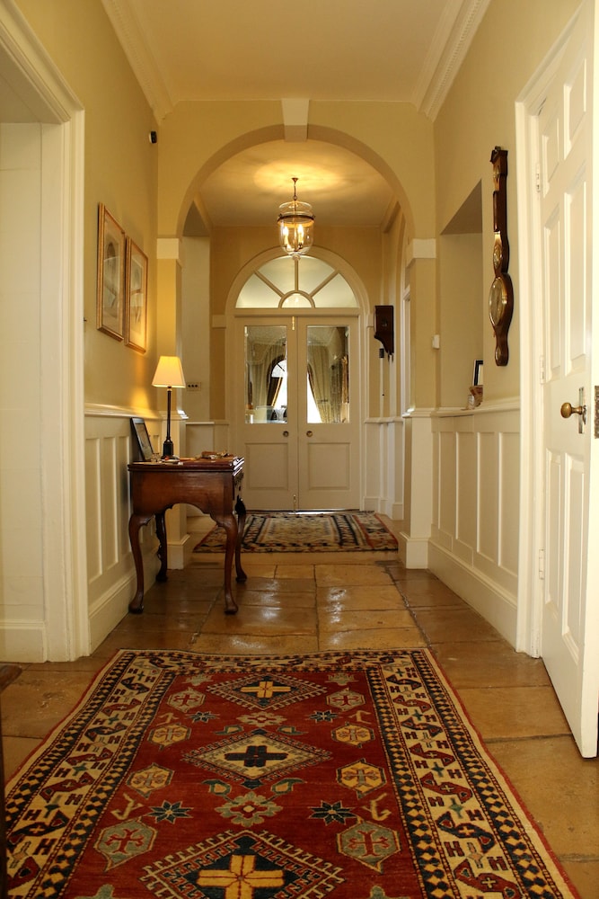 Aylworth Manor 1/50